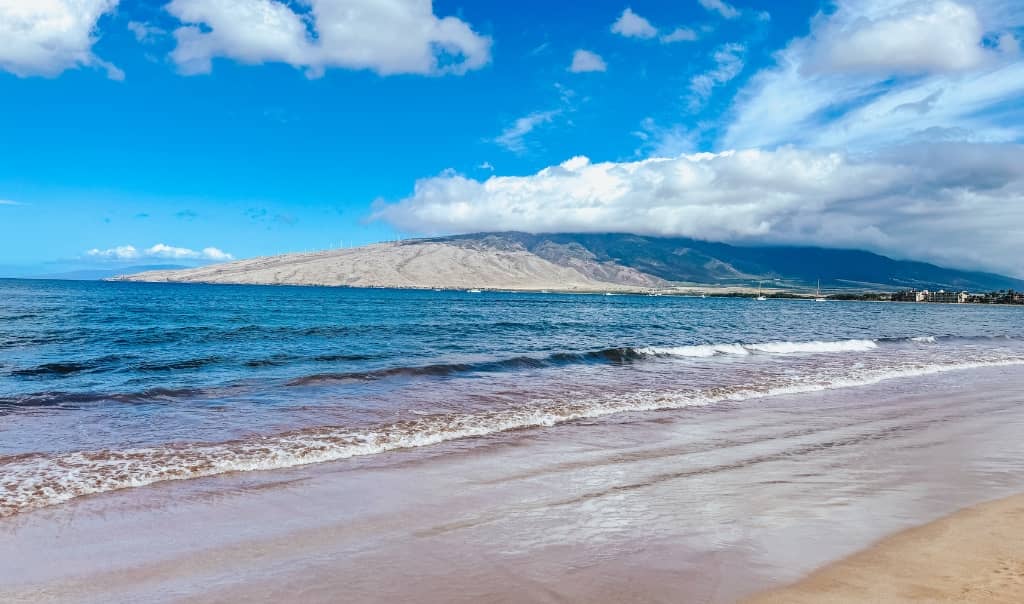 beach in maui hawaii